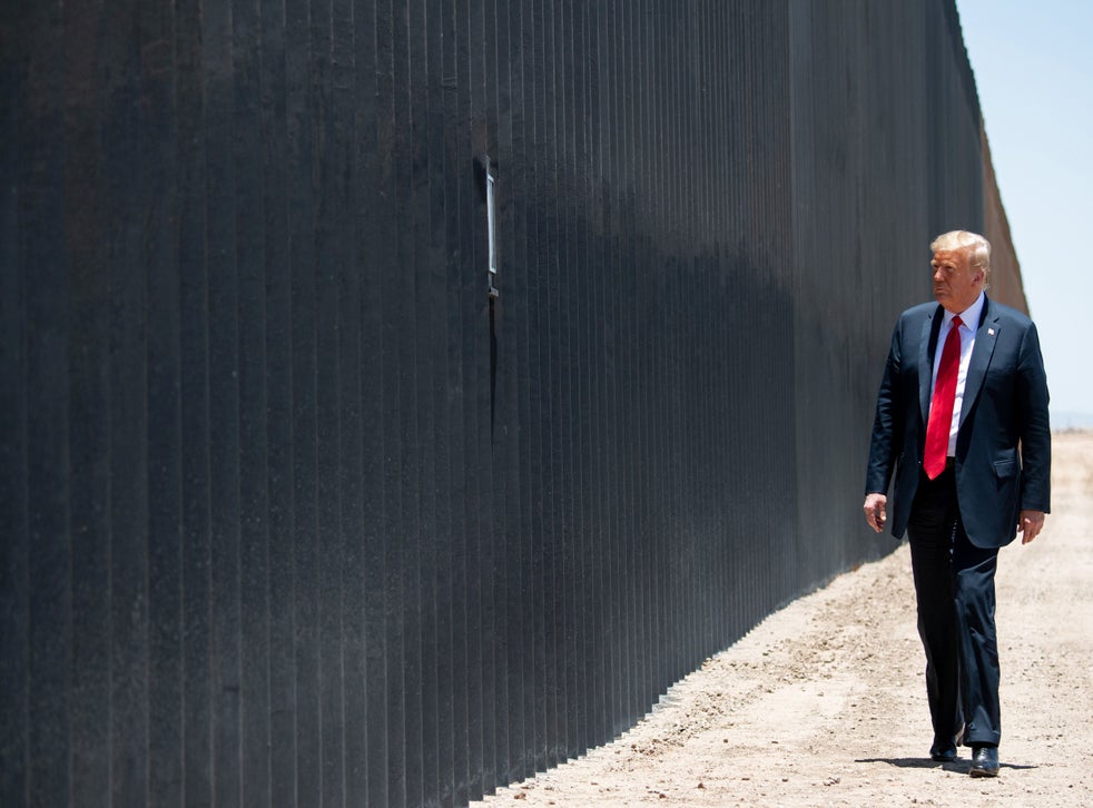 Tổng thống Donald Trump thăm tường biên giới - di sản cuối trước ngày rời Nhà Trắng